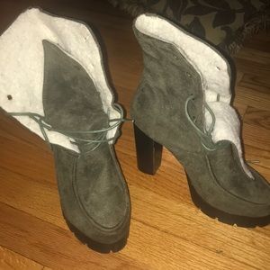 Cape Robbin sage green suede boots